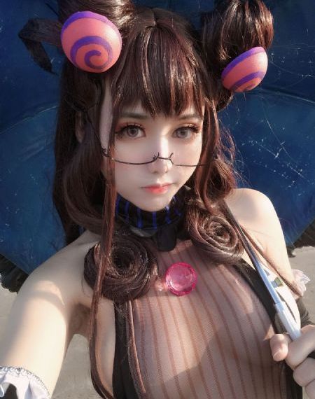 中国老头恋老小说_BD英语高清视频观看